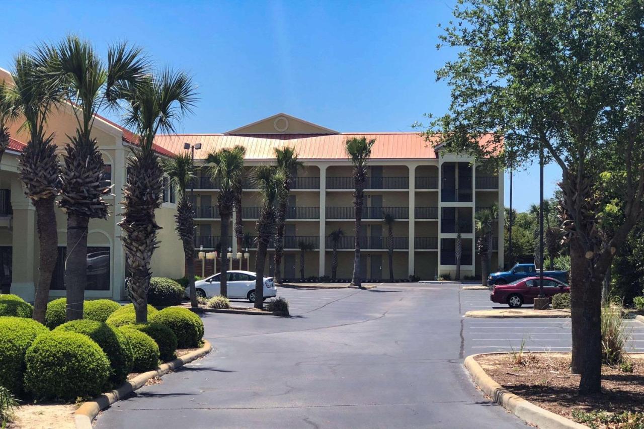 Quality Inn & Suites Miramar Beach Exterior foto