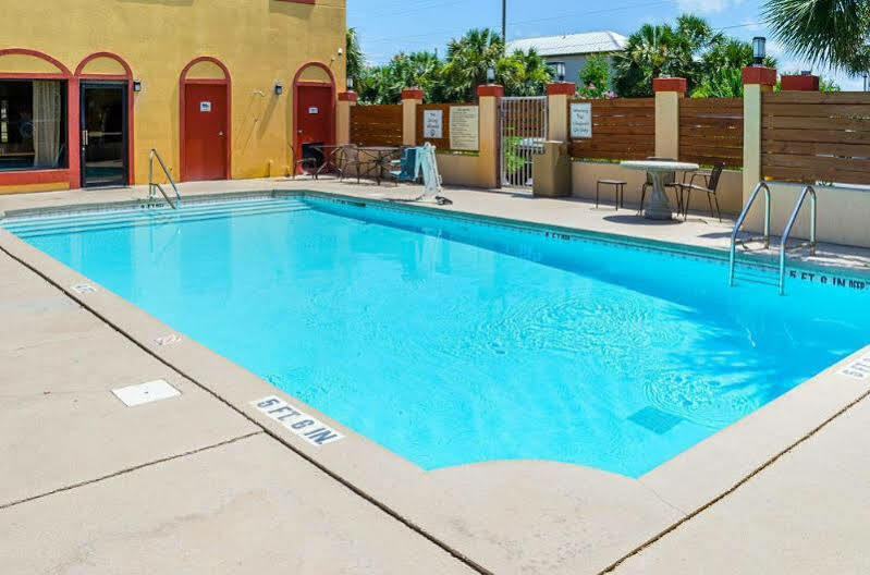 Quality Inn & Suites Miramar Beach Exterior foto